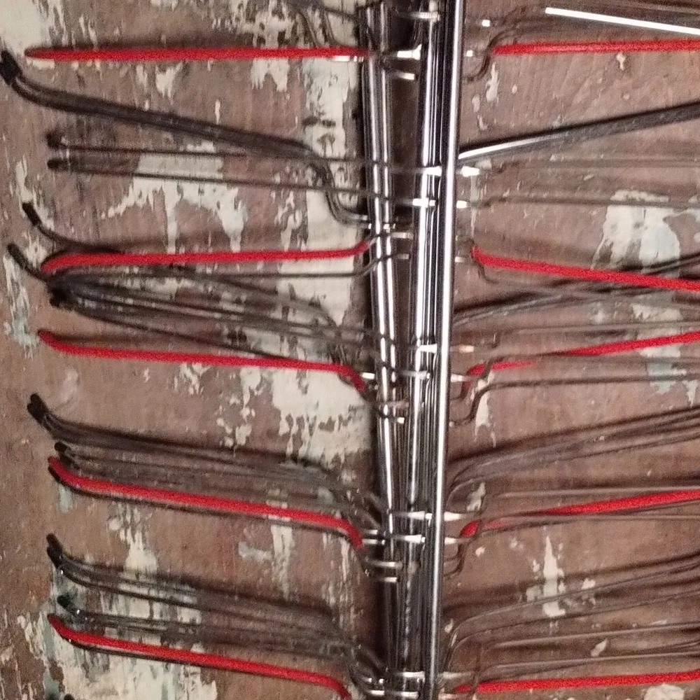 6 Multi rack space saving metal hangers